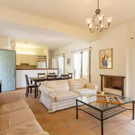 Katerina * Trapezaki (Kefalonia)